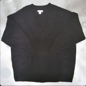 H&M Oversized V-Neck Drop Shoulder Sweater in Black - Sz M